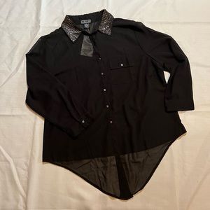 Metro 22 black blouse , sheer with gold/bronze beading on collar NWT  si…